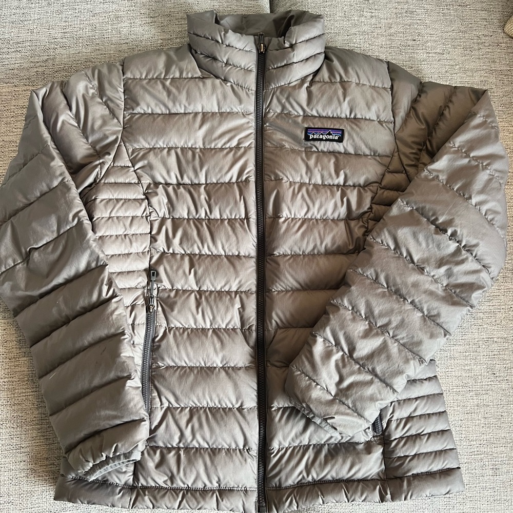 Patagonia Women’s down sweater 
Size S
Gray/Silver